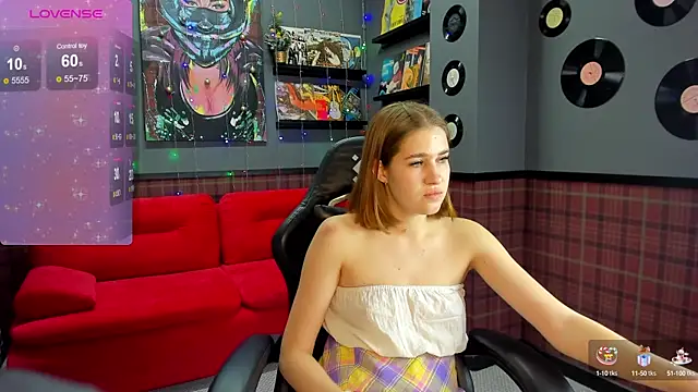 Jennifer Wadee online show from 12-22-24, 11:22