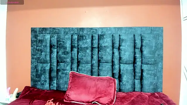 Aurora Doll  online show from 11-14-25, 12:26