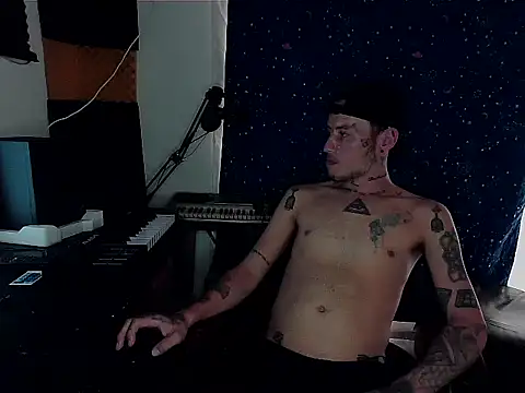 patrik tattoo  online show from 12-02-24, 07:27