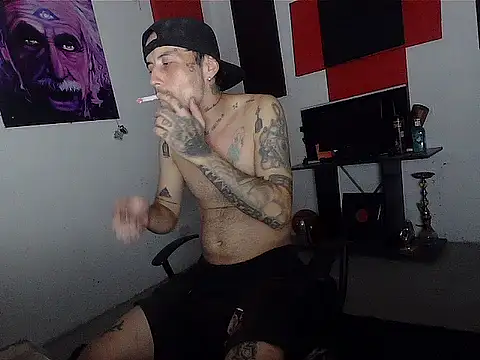 Snapshot of patrik_tattoo_ chatting on 05-01-26, 06:18 patrik tattoo online show from 05-01-26, 06:18