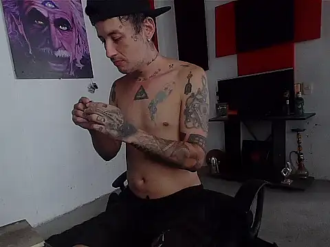 Snapshot of patrik_tattoo_ chatting on 05-04-26, 09:22 patrik tattoo online show from 05-04-26, 09:22
