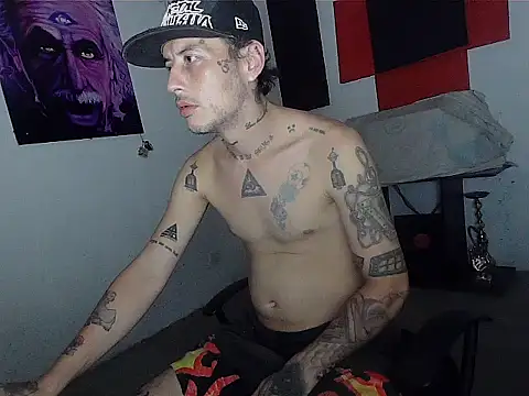 Snapshot of patrik_tattoo_ chatting on 05-31-26, 05:59 patrik tattoo online show from 05-31-26, 05:59