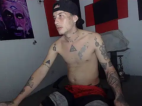 Snapshot of patrik_tattoo_ chatting on 06-08-26, 05:52 patrik tattoo online show from 06-08-26, 05:52