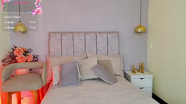 tutu milf online show from 04-17-26, 07:06