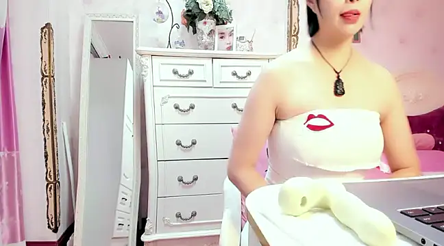 WJYD8 online show from 12-03-24, 11:55