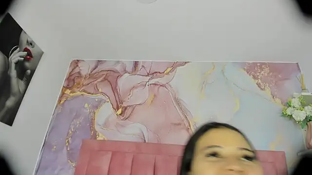 Snapshot of LizzMartin chatting on 09-11-25, 07:14 LizzMartin online show from 09-11-25, 07:14