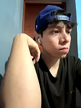 Omaaaaaaa00001 online show from 11-07-25, 04:18