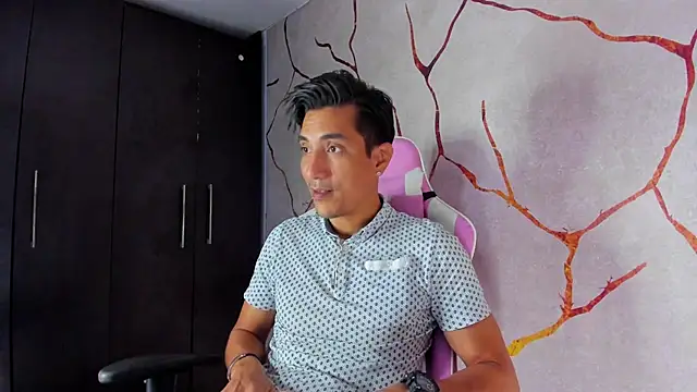 EdwardVlad online show from 12-10-24, 10:26