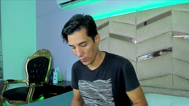 EdwardVlad online show from 12-27-24, 07:35