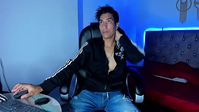 EdwardVlad online show from 12-29-24, 03:35