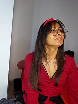 Snapshot of Jade_Zephyra chatting on 02-19-25, 12:25 Jade Zephyra online show from 02-19-25, 12:25