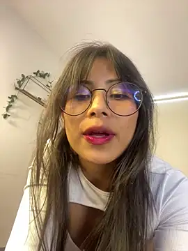 Snapshot of Jade_Zephyra chatting on 02-05-26, 08:24 Jade Zephyra online show from 02-05-26, 08:24