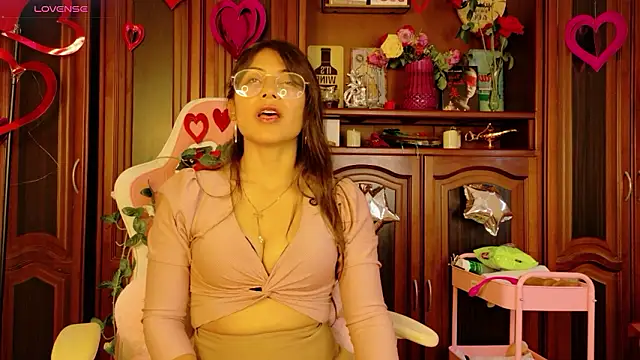 Snapshot of Jade_Zephyra chatting on 02-16-26, 08:16 Jade Zephyra online show from 02-16-26, 08:16