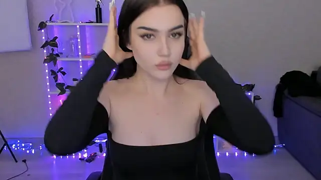 Snapshot of Melanie_N chatting on 12-03-24, 02:27 Melanie N online show from 12-03-24, 02:27