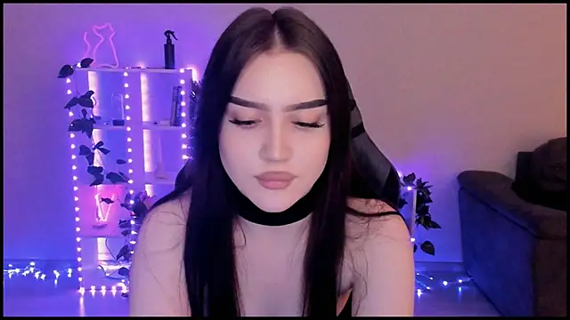 Snapshot of Melanie_N chatting on 12-06-24, 02:28 Melanie N online show from 12-06-24, 02:28