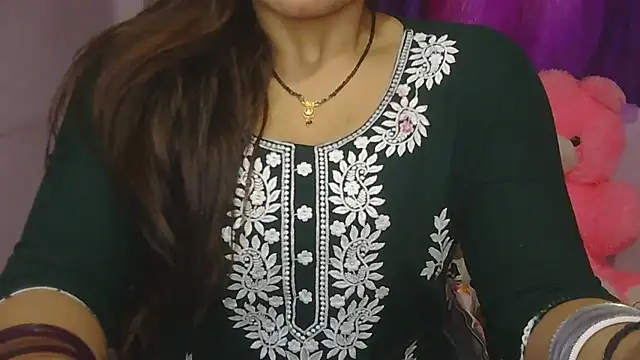 cutie-taara online show from 02-21-26, 03:51