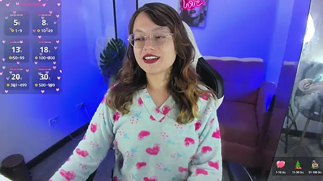 Snapshot of blackberrys_ chatting on 10-19-25, 12:17 blackberrys  online show from 10-19-25, 12:17