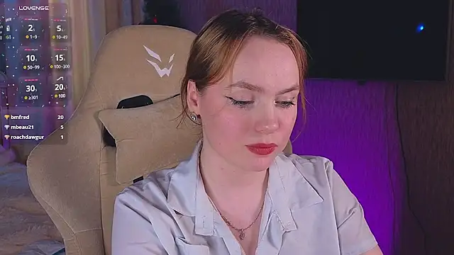 Snapshot of Kari_Lunna chatting on 01-18-25, 06:56 Kari Lunna online show from 01-18-25, 06:56