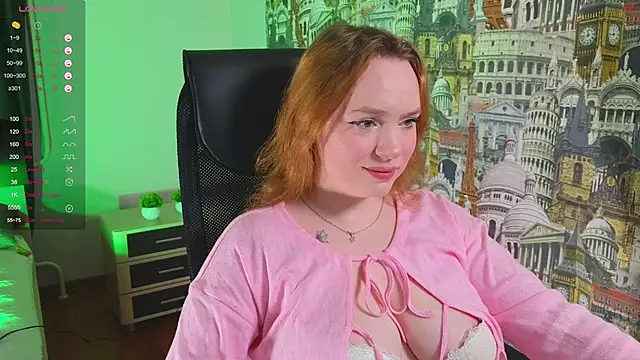 Snapshot of Kari_Lunna chatting on 01-29-25, 03:33 Kari Lunna online show from 01-29-25, 03:33