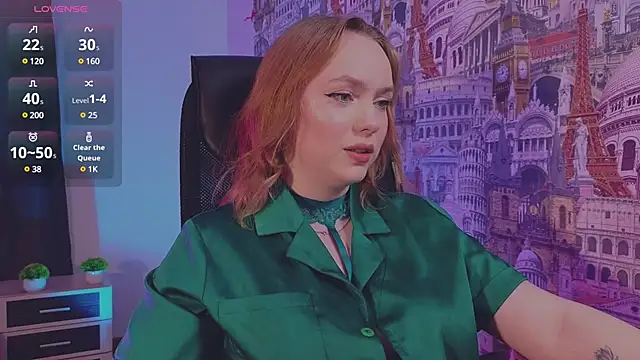 Snapshot of Kari_Lunna chatting on 02-09-25, 03:22 Kari Lunna online show from 02-09-25, 03:22