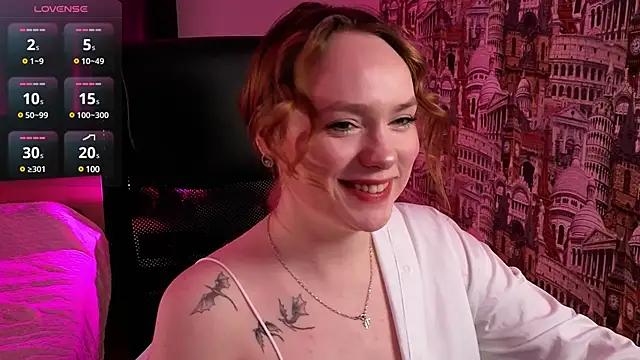Snapshot of Kari_Lunna chatting on 03-01-25, 04:37 Kari Lunna online show from 03-01-25, 04:37