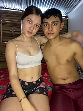 Snapshot of Jonlis01 chatting on 02-12-25, 07:02 Jonlis01 online show from 02-12-25, 07:02