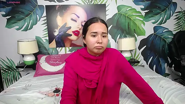 Snapshot of hushaima chatting on 01-10-25, 07:00 hushaima online show from 01-10-25, 07:00