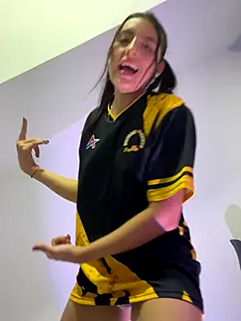 EmySofia online show from 10-28-25, 02:59