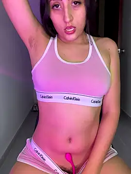 EmySofia online show from 12-18-25, 07:03