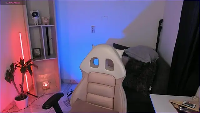 odelei online show from 11-12-25, 08:48