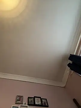 Snapshot of curvybabesx1 chatting on 03-15-25, 06:10 curvybabesx1 online show from 03-15-25, 06:10