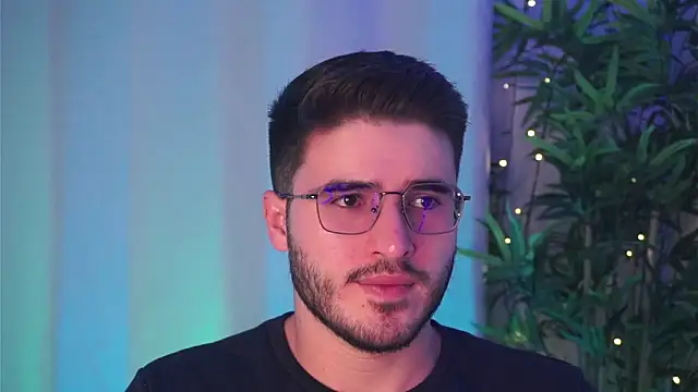 Tony Wylie online show from 03-25-26, 03:34