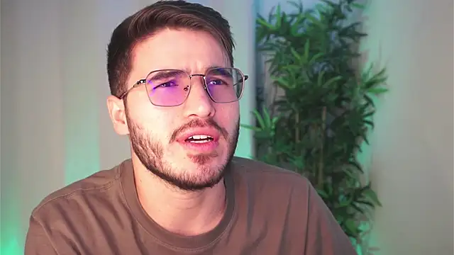 Tony Wylie online show from 03-31-26, 03:52