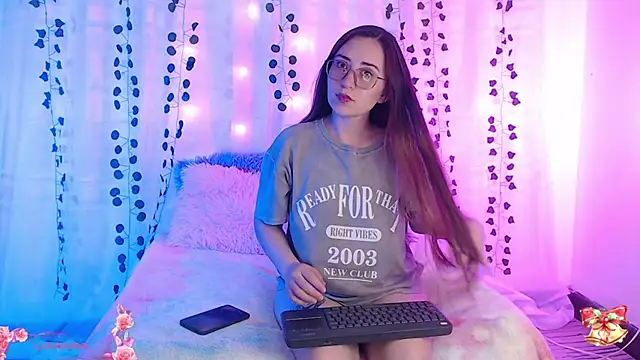 Snapshot of centaurigirl chatting on 12-29-24, 10:03 centaurigirl online show from 12-29-24, 10:03