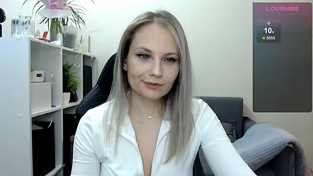 Sunny bunny6 online show from 03-09-25, 11:03