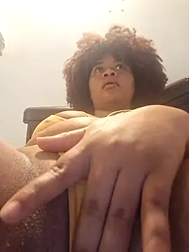 Snapshot of DANIELA_MICHEL chatting on 11-12-25, 02:39 DANIELA MICHEL online show from 11-12-25, 02:39