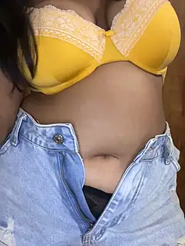 Snapshot of Doodhwaali chatting on 03-16-25, 03:39 Doodhwaali online show from 03-16-25, 03:39