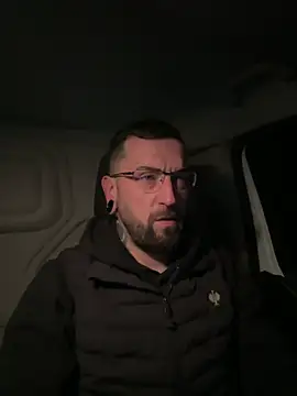 Snapshot of _Haptic_ chatting on 03-17-25, 04:08 Haptic online show from 03-17-25, 04:08