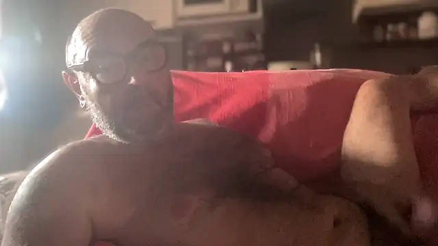 Snapshot of MM7026 chatting on 07-16-26, 04:13 MM7026 online show from 07-16-26, 04:13