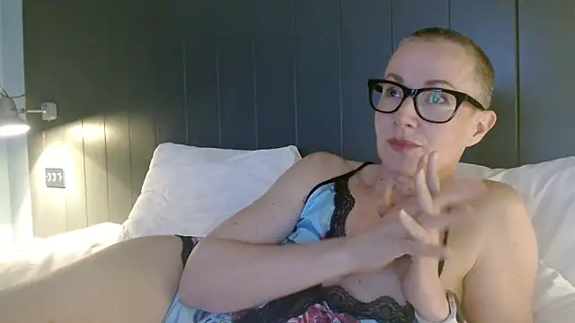 ELEGANT-ARIA36 online show from 03-22-26, 08:23