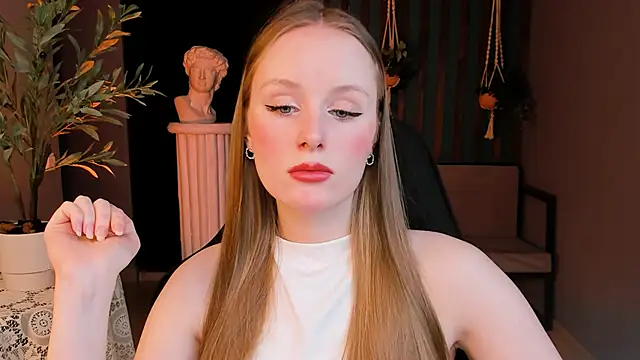 VivienLeeigh online show from 11-14-25, 02:27