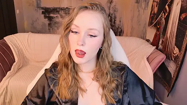 VivienLeeigh online show from 04-11-26, 07:13