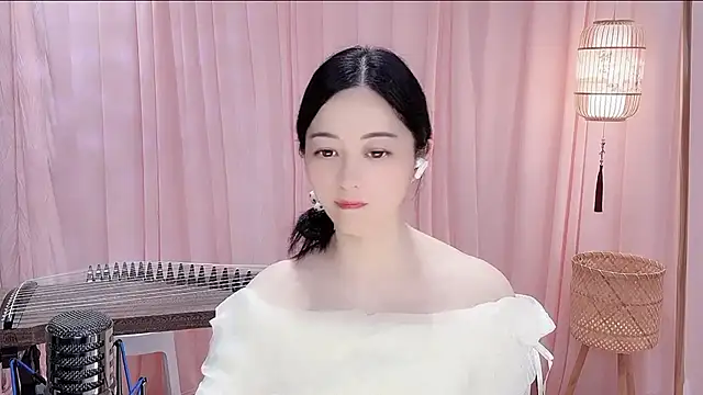 Snapshot of Tian-xin-999 chatting on 05-13-26, 04:15 Tian-xin-999 online show from 05-13-26, 04:15