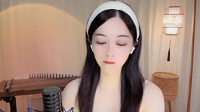 Snapshot of Tian-xin-999 chatting on 06-22-26, 04:26 Tian-xin-999 online show from 06-22-26, 04:26
