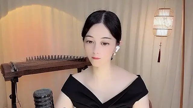 Snapshot of Tian-xin-999 chatting on 06-27-26, 04:12 Tian-xin-999 online show from 06-27-26, 04:12