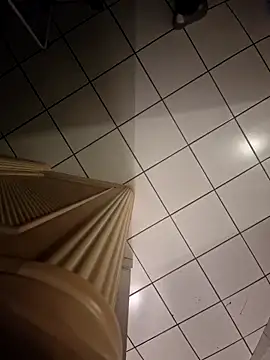 Snapshot of Cindy22 chatting on 02-10-25, 10:19 Cindy22 online show from 02-10-25, 10:19