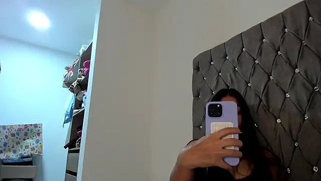 Snapshot of AriaMontgomery chatting on 01-08-25, 06:31 AriaMontgomery online show from 01-08-25, 06:31