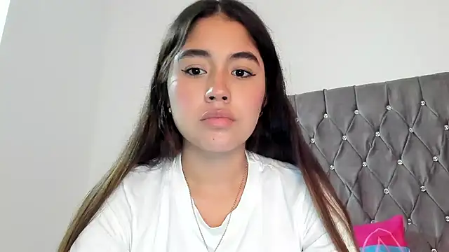 Snapshot of AriaMontgomery chatting on 01-27-25, 08:51 AriaMontgomery online show from 01-27-25, 08:51