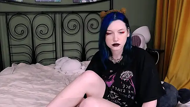 Snapshot of BlackyTea chatting on 01-05-25, 10:29 BlackyTea online show from 01-05-25, 10:29