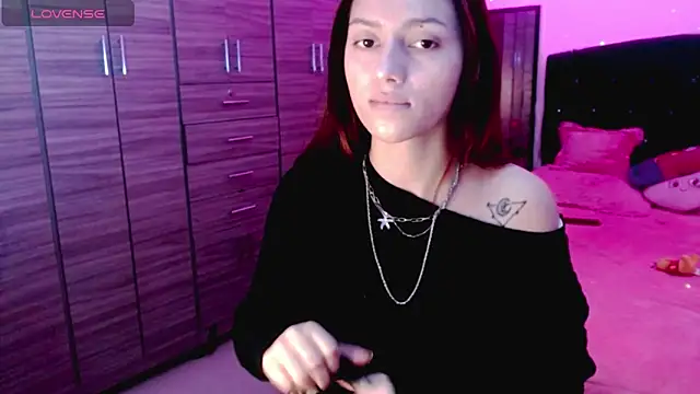 holy juli online show from 11-02-25, 03:31